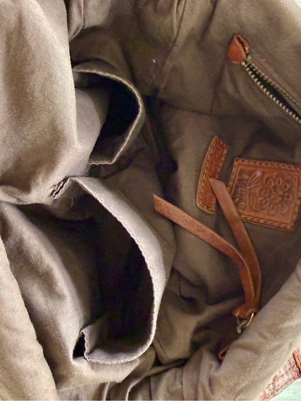Lucky Brand Abbey Road Brown Leather Crossbody Tote - Distressed Finish - Picture 11 of 14